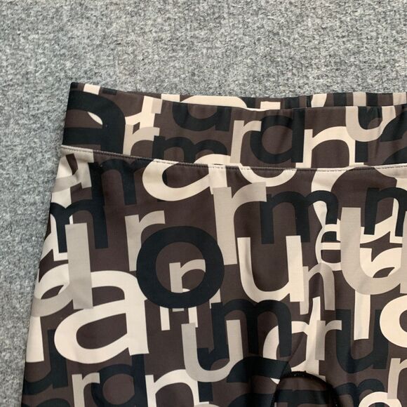 Under Armour Shorts Women S Small Grey Brown HeatGear Allover Print Fitted - Picture 3 of 11